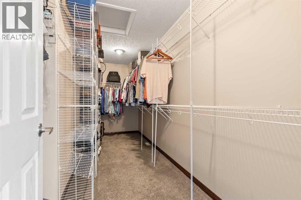 58 Mt Gibraltar Place SE, Calgary, Alberta  T2Z 3C7 - Photo 26 - A2331827