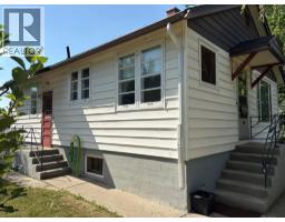 812 6 Street S, Lethbridge, Alberta