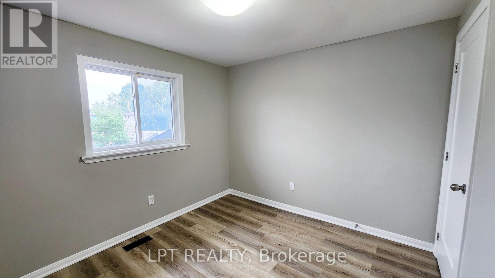 38 Chaucer Crescent, Barrie, Ontario  L4N 4T7 - Photo 17 - S13653326