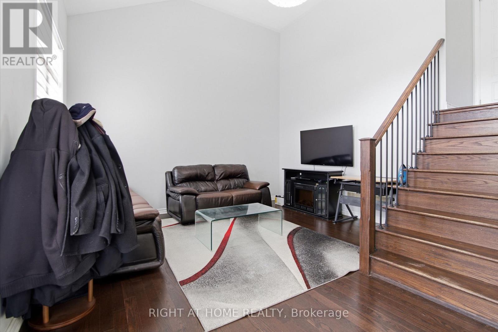 349 Snoek Point, Milton, Ontario  L9T 8Y5 - Photo 22 - W13597080