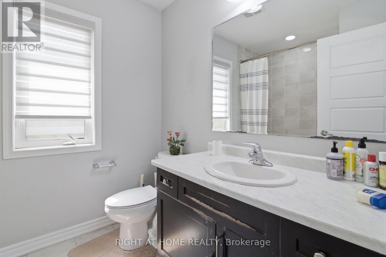 349 Snoek Point, Milton, Ontario  L9T 8Y5 - Photo 32 - W13597080