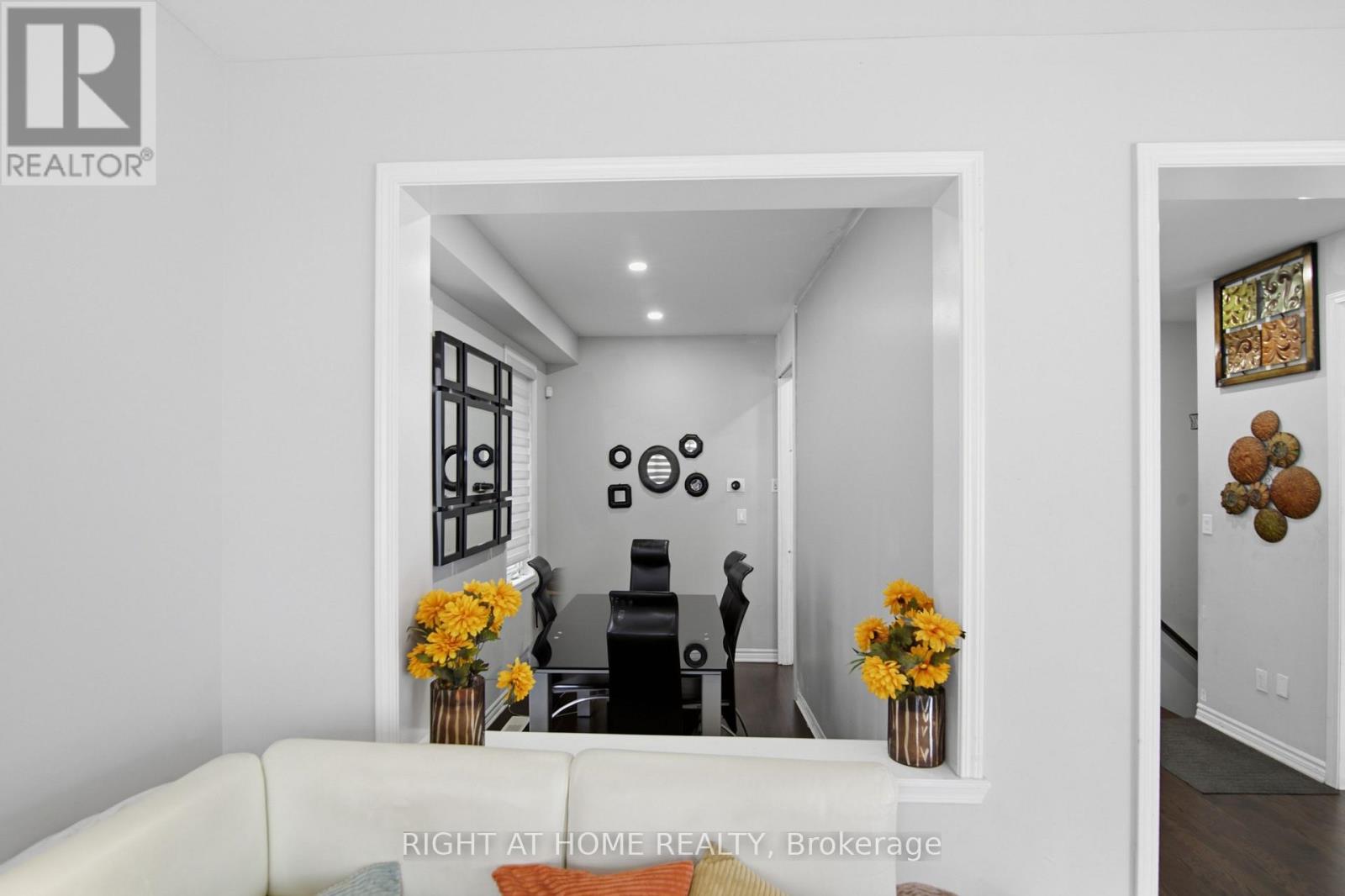 349 Snoek Point, Milton, Ontario  L9T 8Y5 - Photo 21 - W13597080