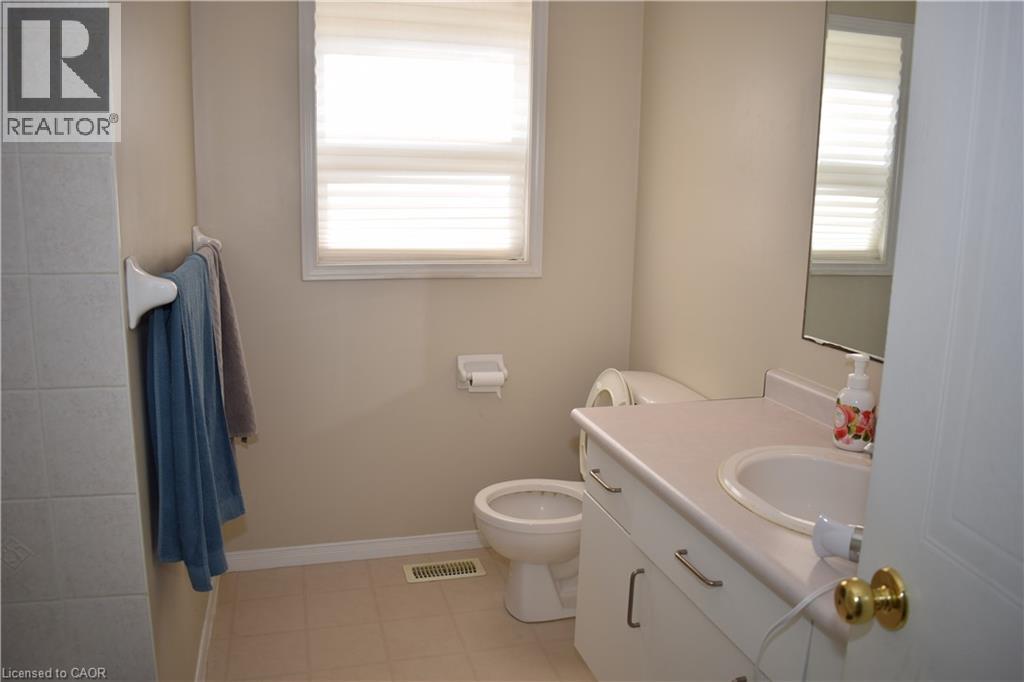 720 Brookmill Place, Waterloo, Ontario  N2V 2P1 - Photo 29 - 40854363