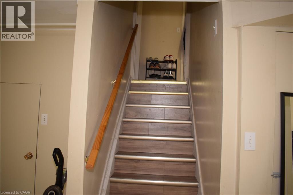 720 Brookmill Place, Waterloo, Ontario  N2V 2P1 - Photo 32 - 40854363