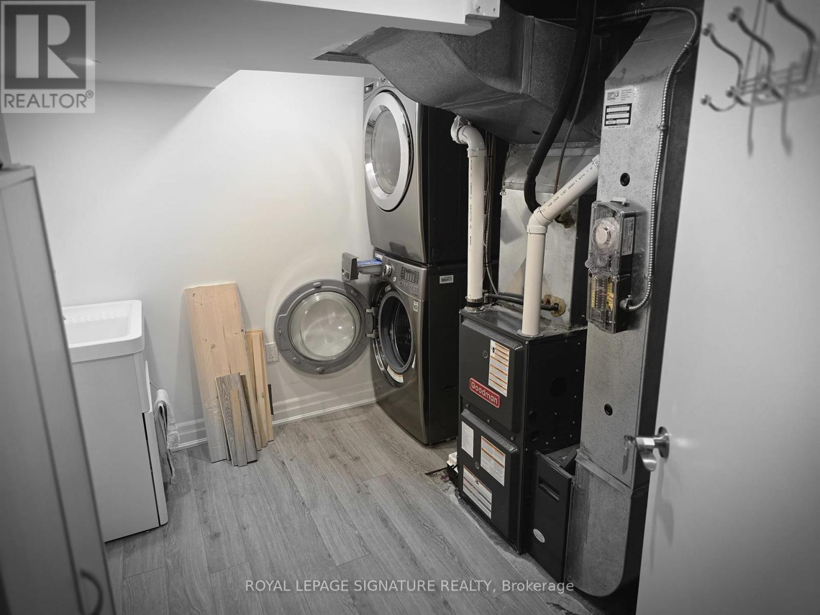 Upper - 141 Phillip Avenue, Toronto, Ontario  M1N 3R6 - Photo 16 - E13653026