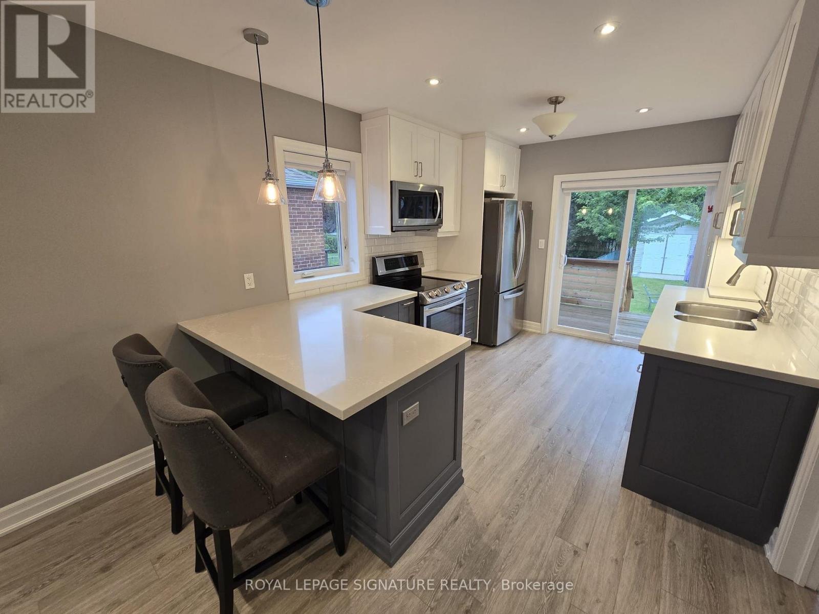 Upper - 141 Phillip Avenue, Toronto, Ontario  M1N 3R6 - Photo 9 - E13653026