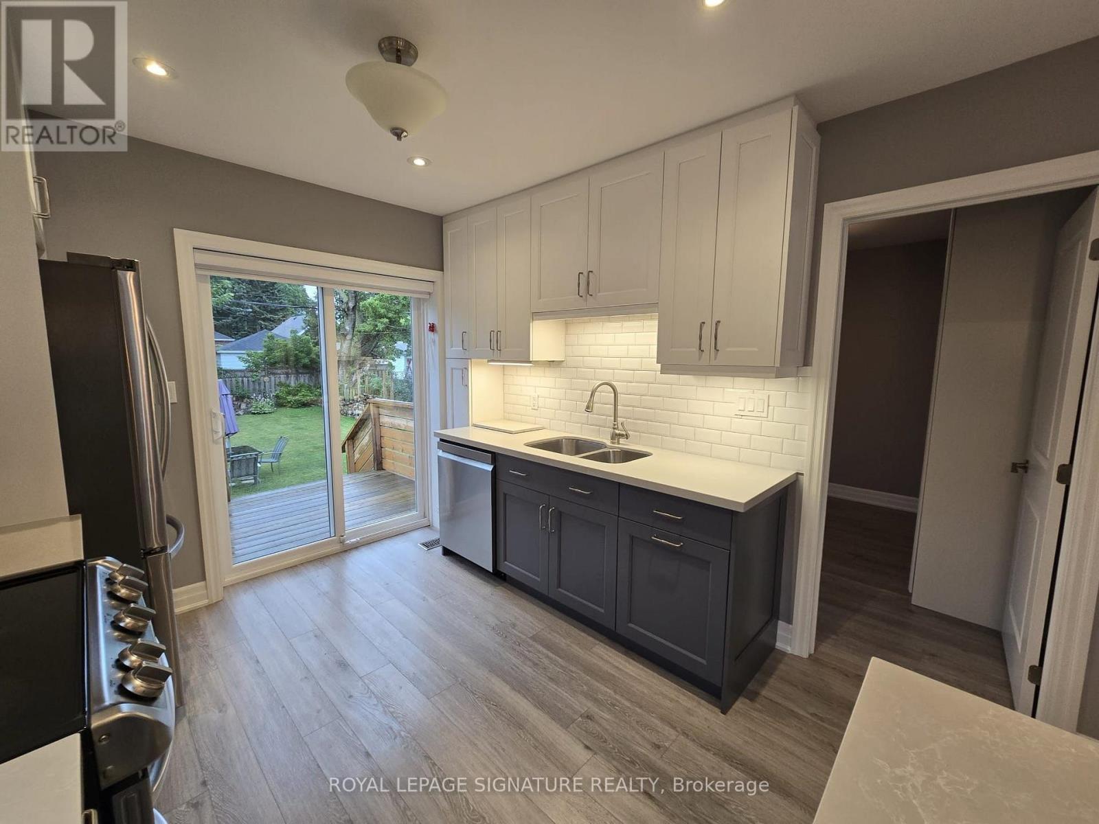 Upper - 141 Phillip Avenue, Toronto, Ontario  M1N 3R6 - Photo 7 - E13653026