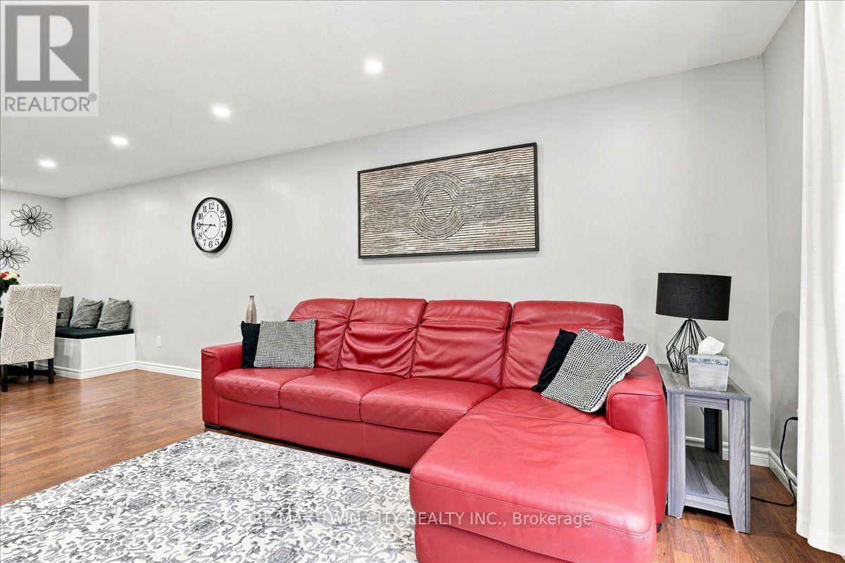 65 Glamis Road, Cambridge, Ontario  N1R 6W4 - Photo 14 - X13653560