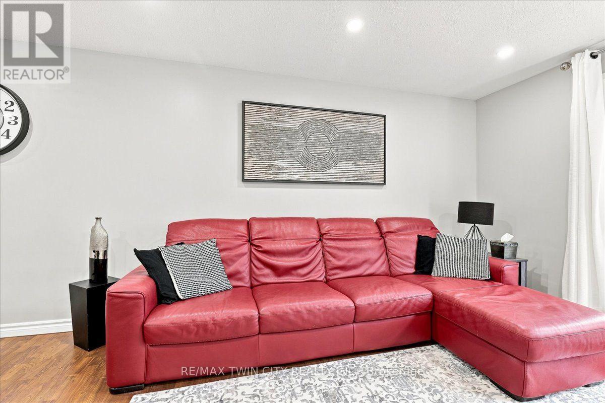 65 Glamis Road, Cambridge, Ontario  N1R 6W4 - Photo 17 - X13653560