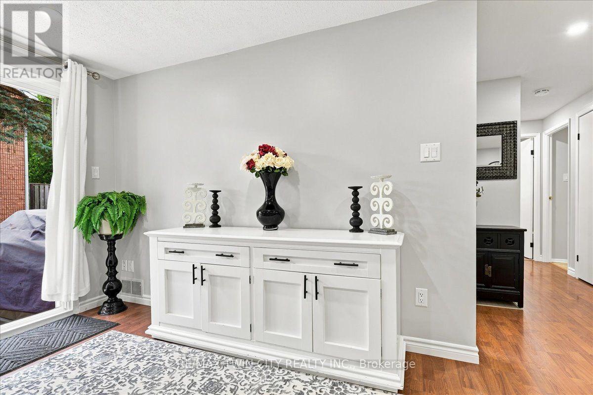 65 Glamis Road, Cambridge, Ontario  N1R 6W4 - Photo 18 - X13653560