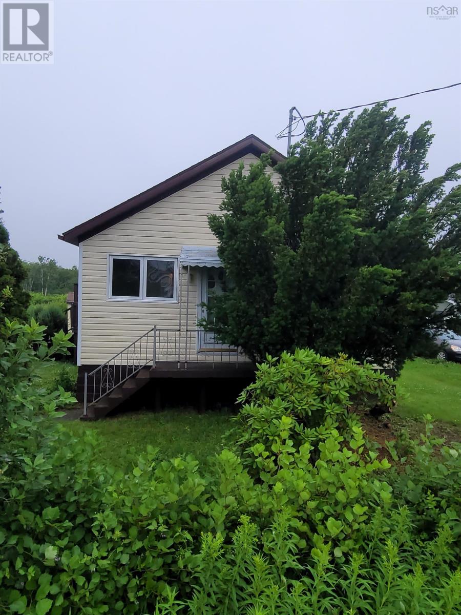 2 Low Street, Glace Bay, Nova Scotia