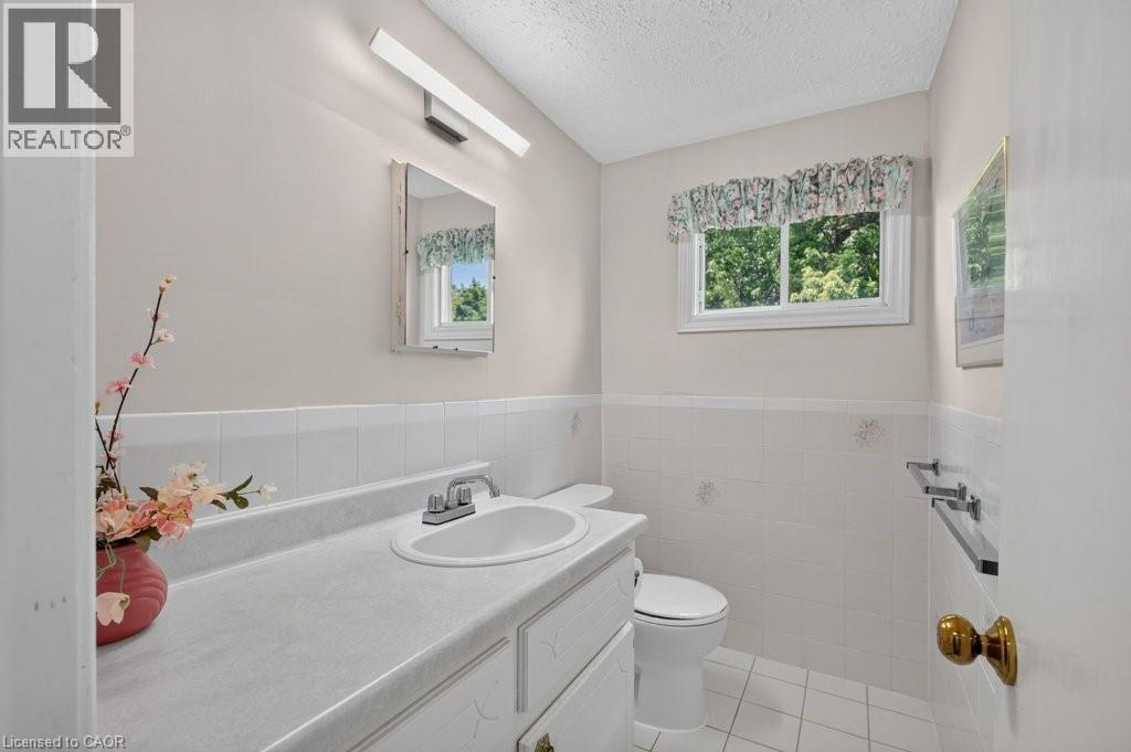 476 East 37th Street, Hamilton, Ontario  L8V 4B9 - Photo 26 - 40837840