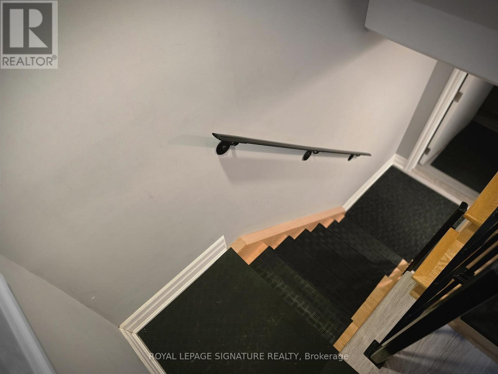 Lower - 141 Phillip Avenue, Toronto, Ontario  M1N 3R6 - Photo 4 - E13653022