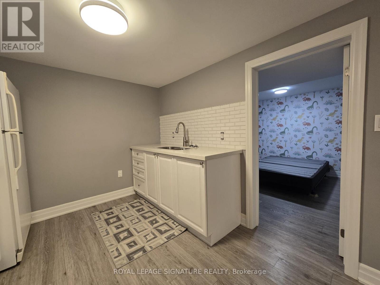 Lower - 141 Phillip Avenue, Toronto, Ontario  M1N 3R6 - Photo 11 - E13653022