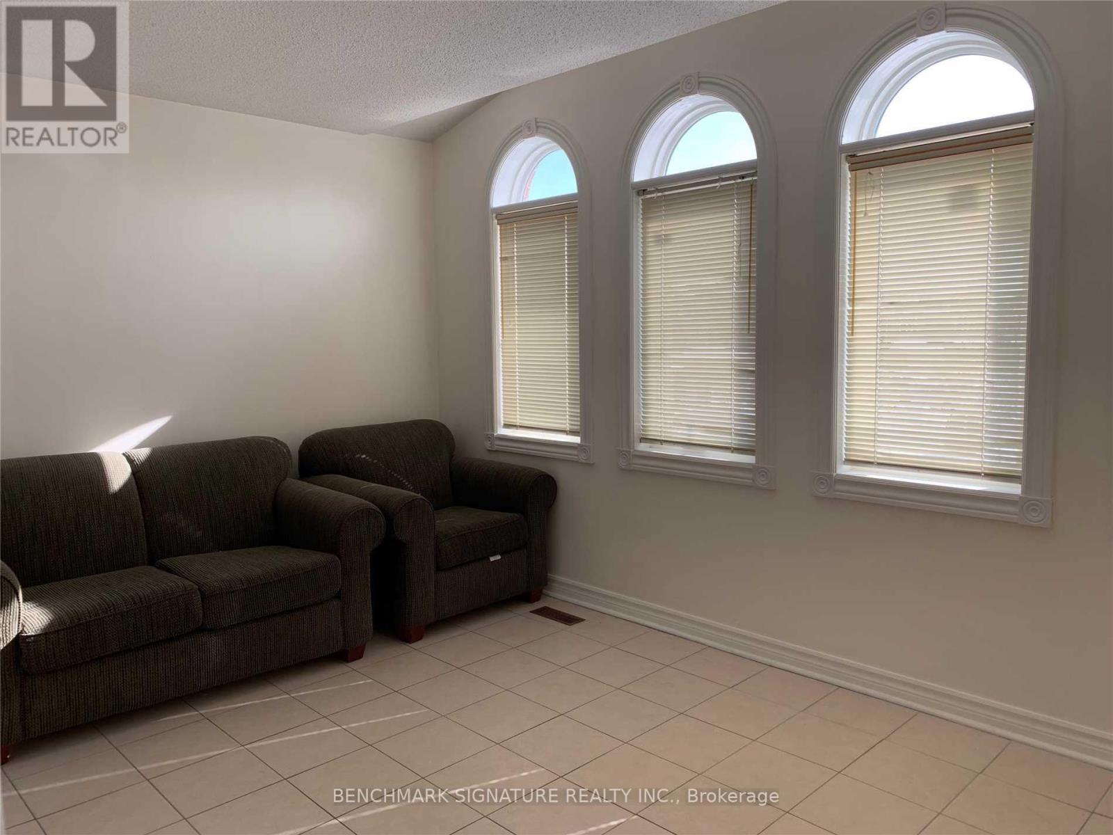 102 Greensboro Drive, Markham, Ontario L3R 0V8 - Photo 9 - N13653594