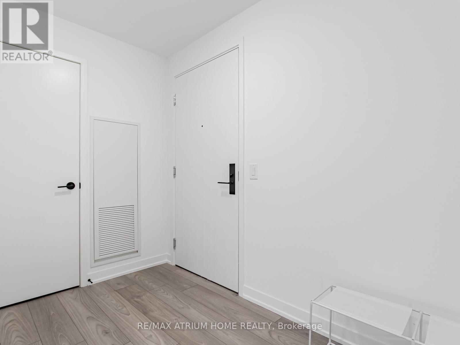 827 - 285 Dufferin Street, Toronto, Ontario M6K 0J2 - Photo 5 - W13653582