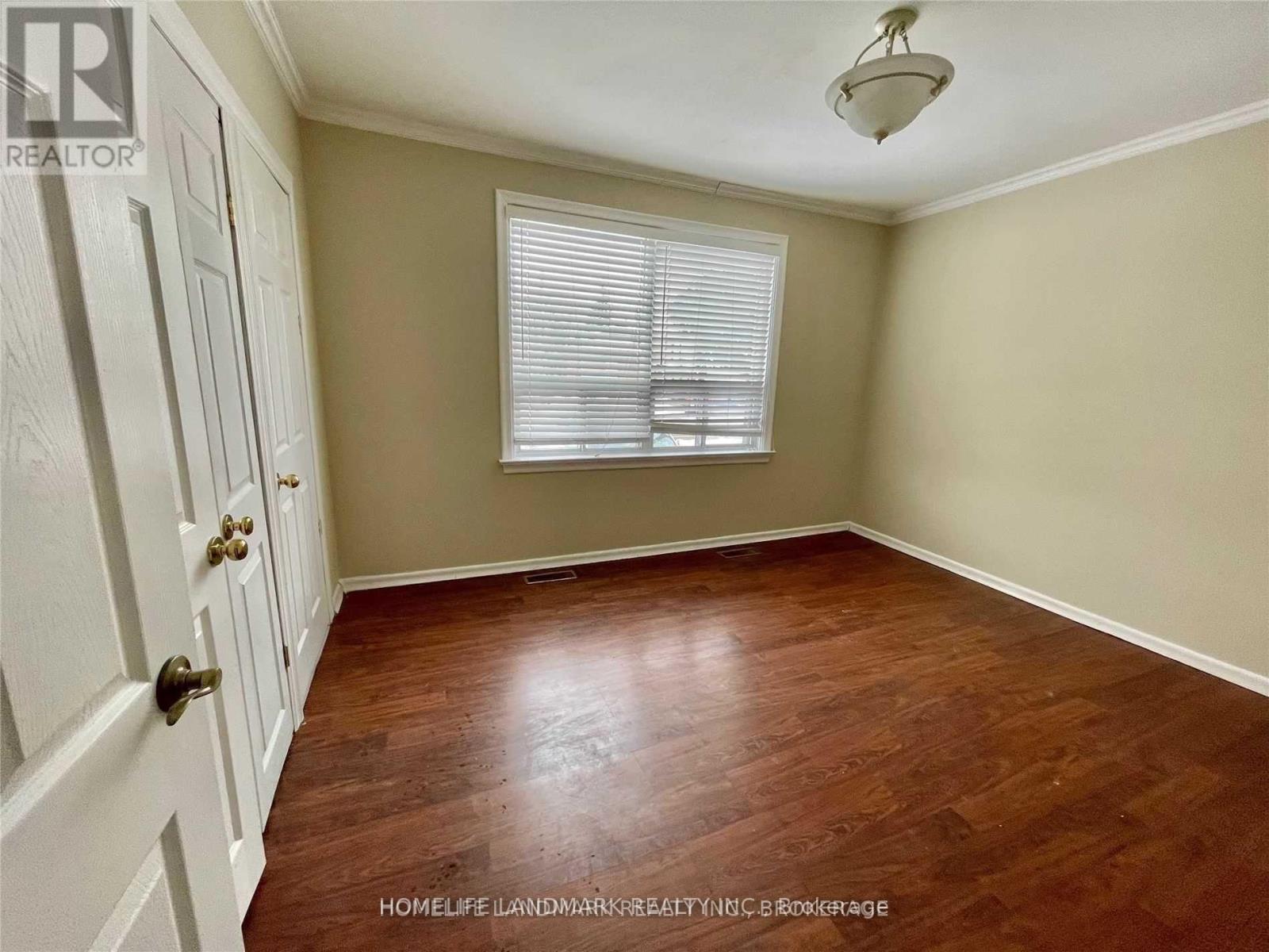 Upper - 25 Edgemont Drive, Brampton, Ontario  L6V 1K9 - Photo 4 - W13653592