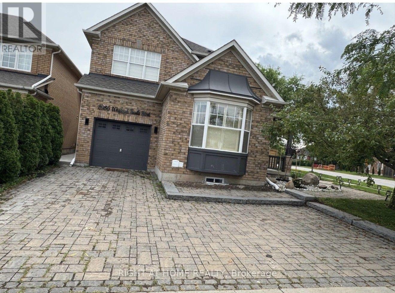 2956 Westoak Trails Boulevard, Oakville, Ontario L6M 4S6 - Photo 2 - W13653602