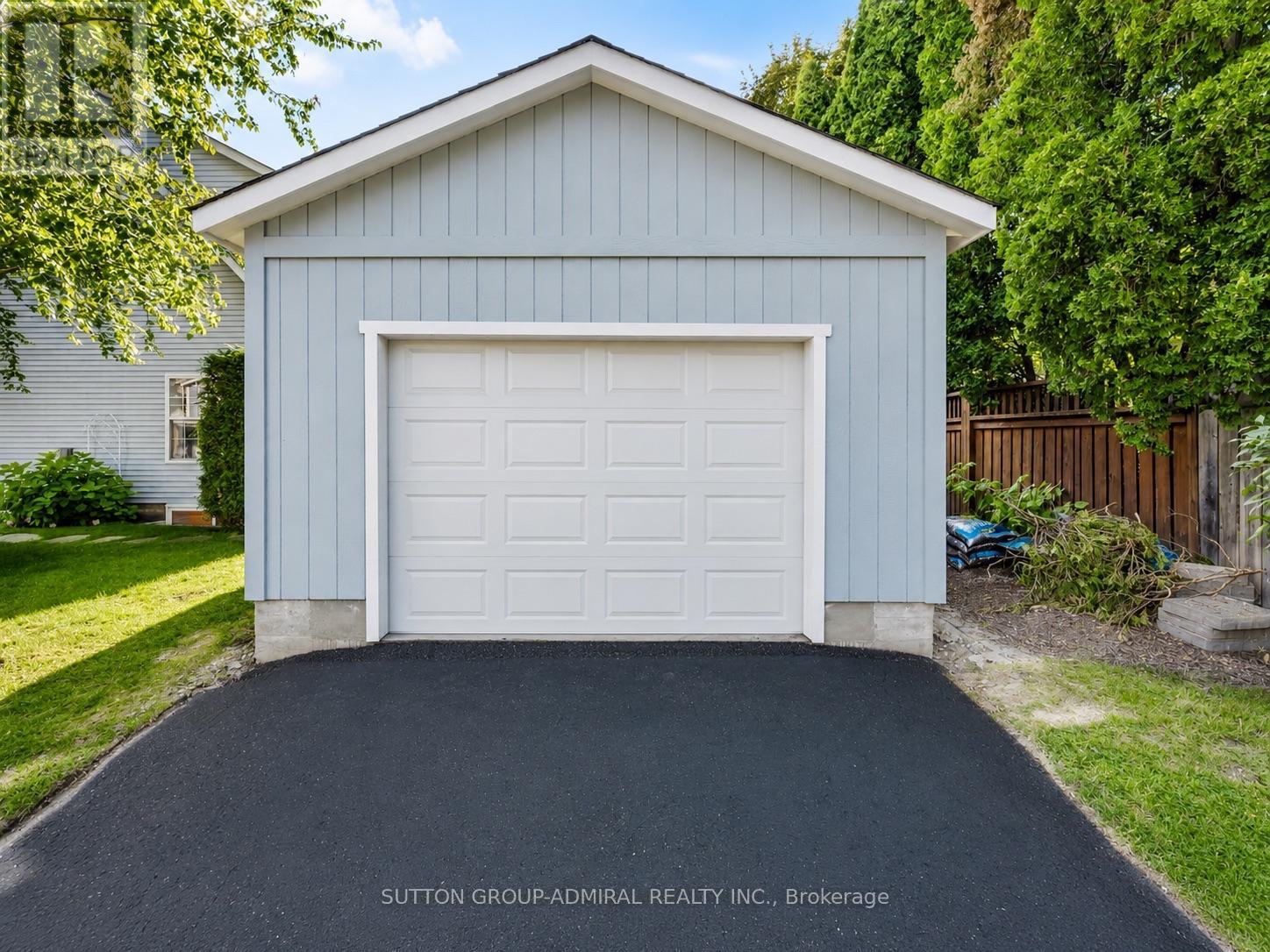 54 Starlight Crescent, Richmond Hill, Ontario  L4C 4X5 - Photo 39 - N13653354