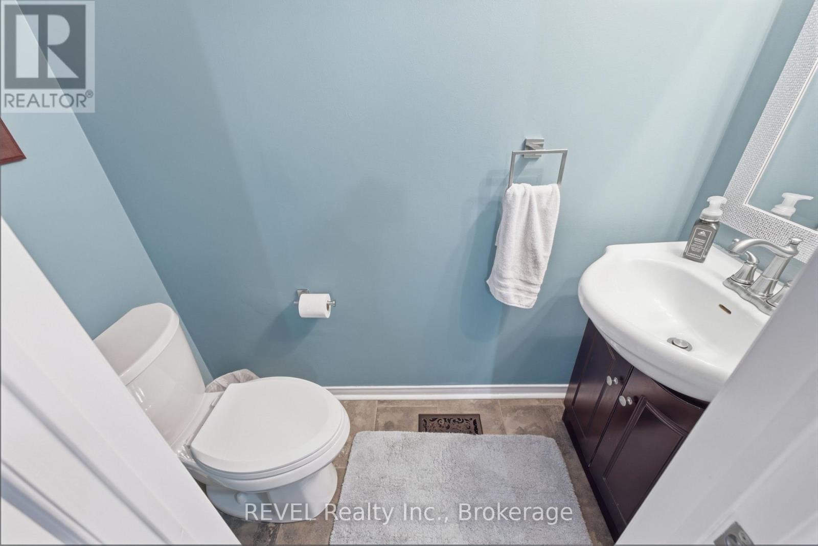 20 Hayloft Court, Brampton, Ontario  L6X 4R7 - Photo 6 - W13653618