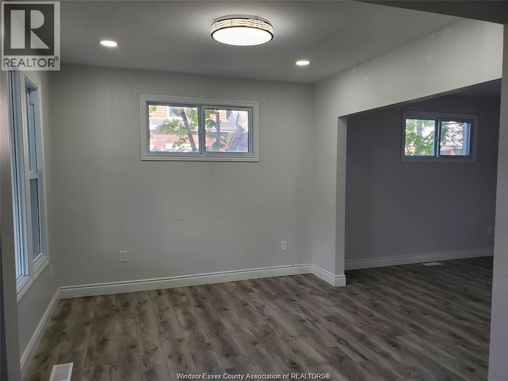 348 Caroline Street, Windsor, Ontario  N9A 6A4 - Photo 10 - 26019205