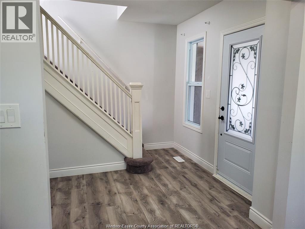 348 Caroline Street, Windsor, Ontario  N9A 6A4 - Photo 5 - 26019205