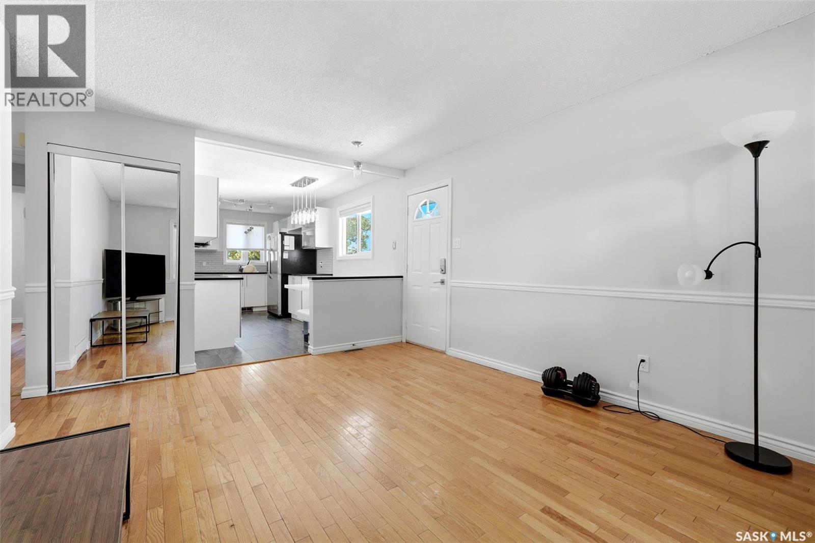 5834 Mckinley Avenue, Regina, Saskatchewan  S4T 6P3 - Photo 6 - SK044956