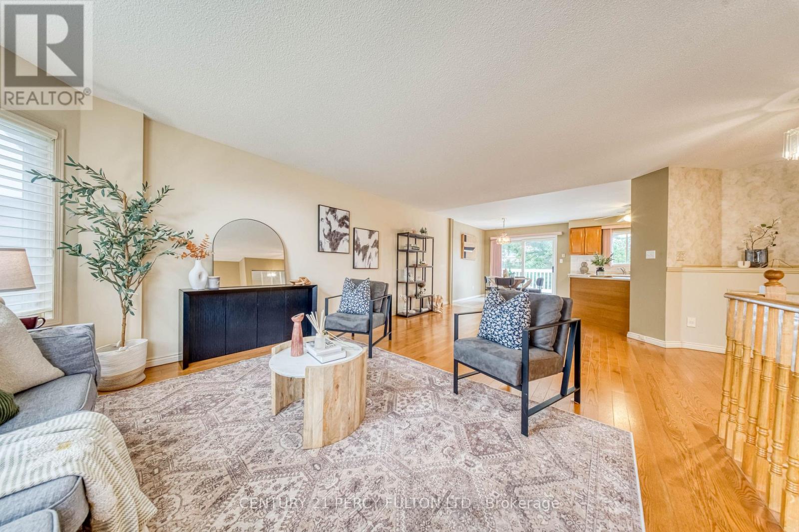 504 Sandalwood Court, Oshawa, Ontario L1G 7X9 - Photo 7 - E13653616
