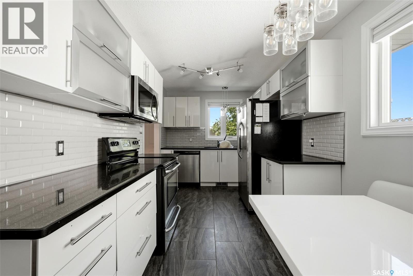 5834 Mckinley Avenue, Regina, Saskatchewan  S4T 6P3 - Photo 7 - SK044956