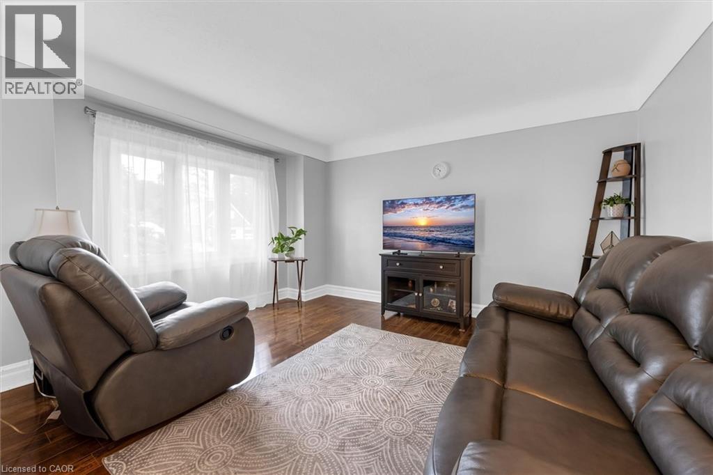 722 Burgess Avenue, Hamilton, Ontario  L8H 6J4 - Photo 5 - 40845229