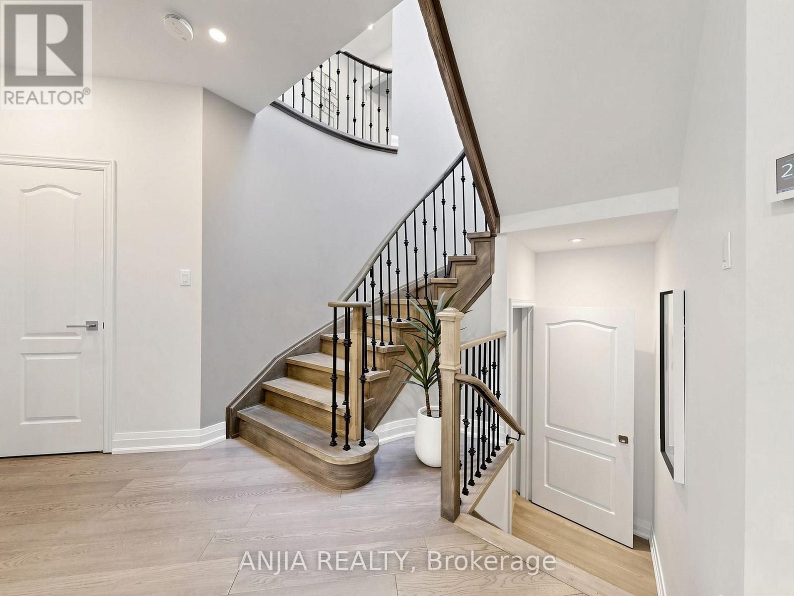 12 Gardenia Crescent, Markham, Ontario L6C 2K7 - Photo 23 - N13653614