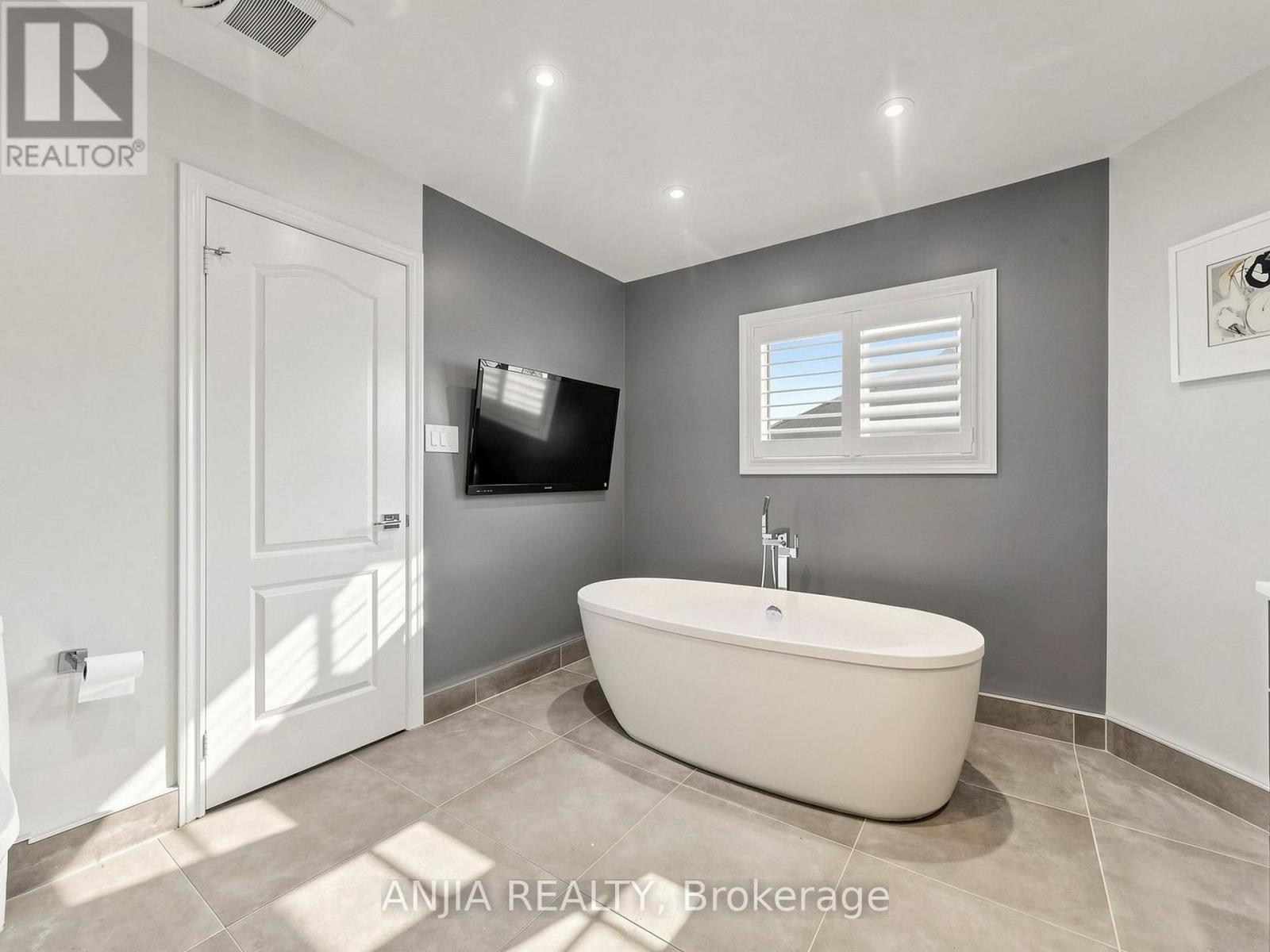 12 Gardenia Crescent, Markham, Ontario L6C 2K7 - Photo 36 - N13653614