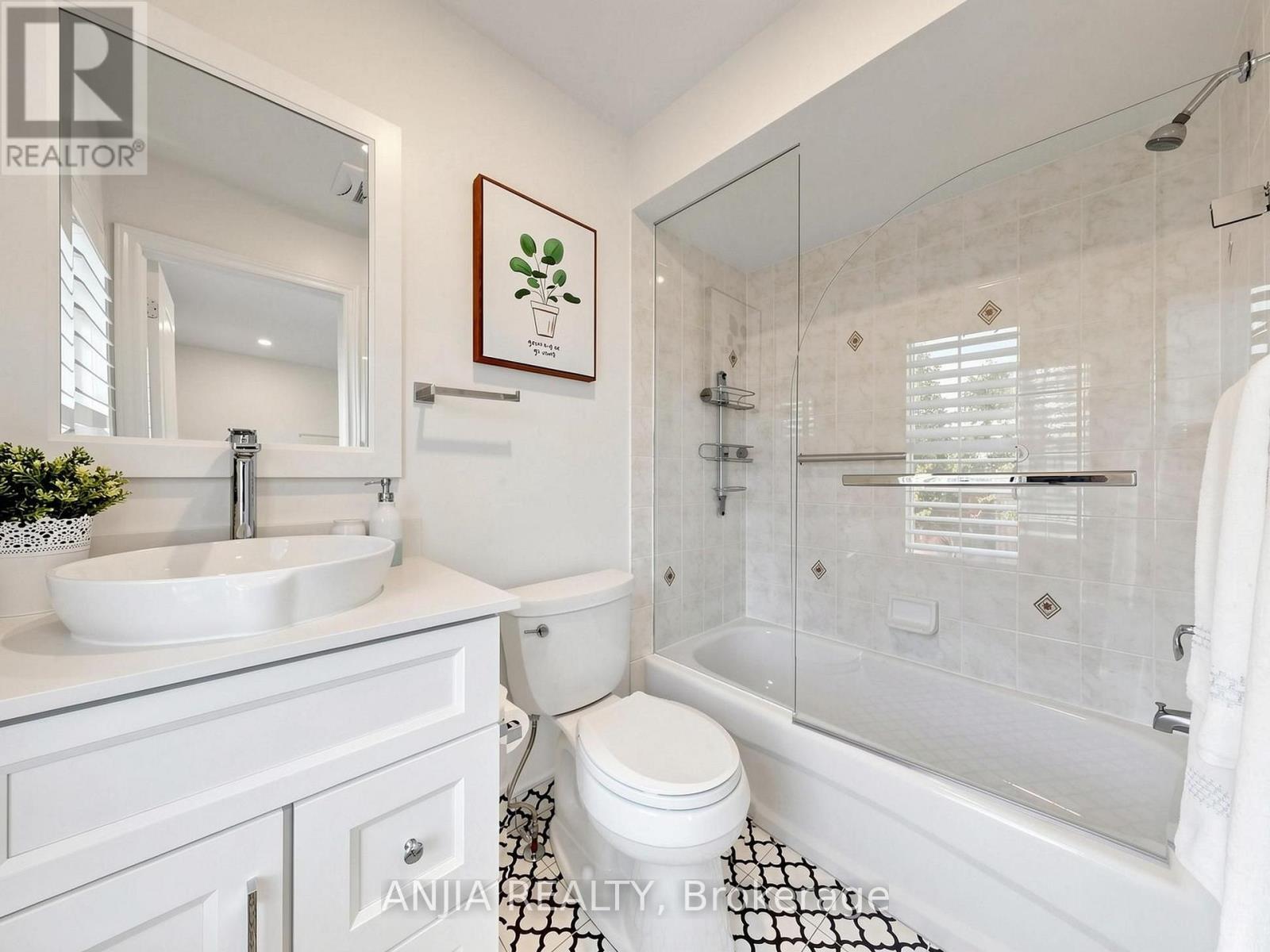 12 Gardenia Crescent, Markham, Ontario L6C 2K7 - Photo 44 - N13653614