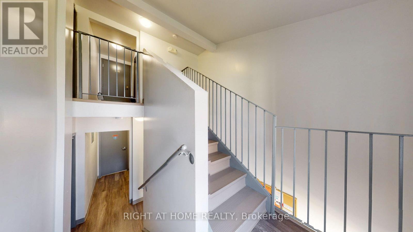 379 Erb Street W, Waterloo, Ontario N2L 1W7 - Photo 12 - X13653612