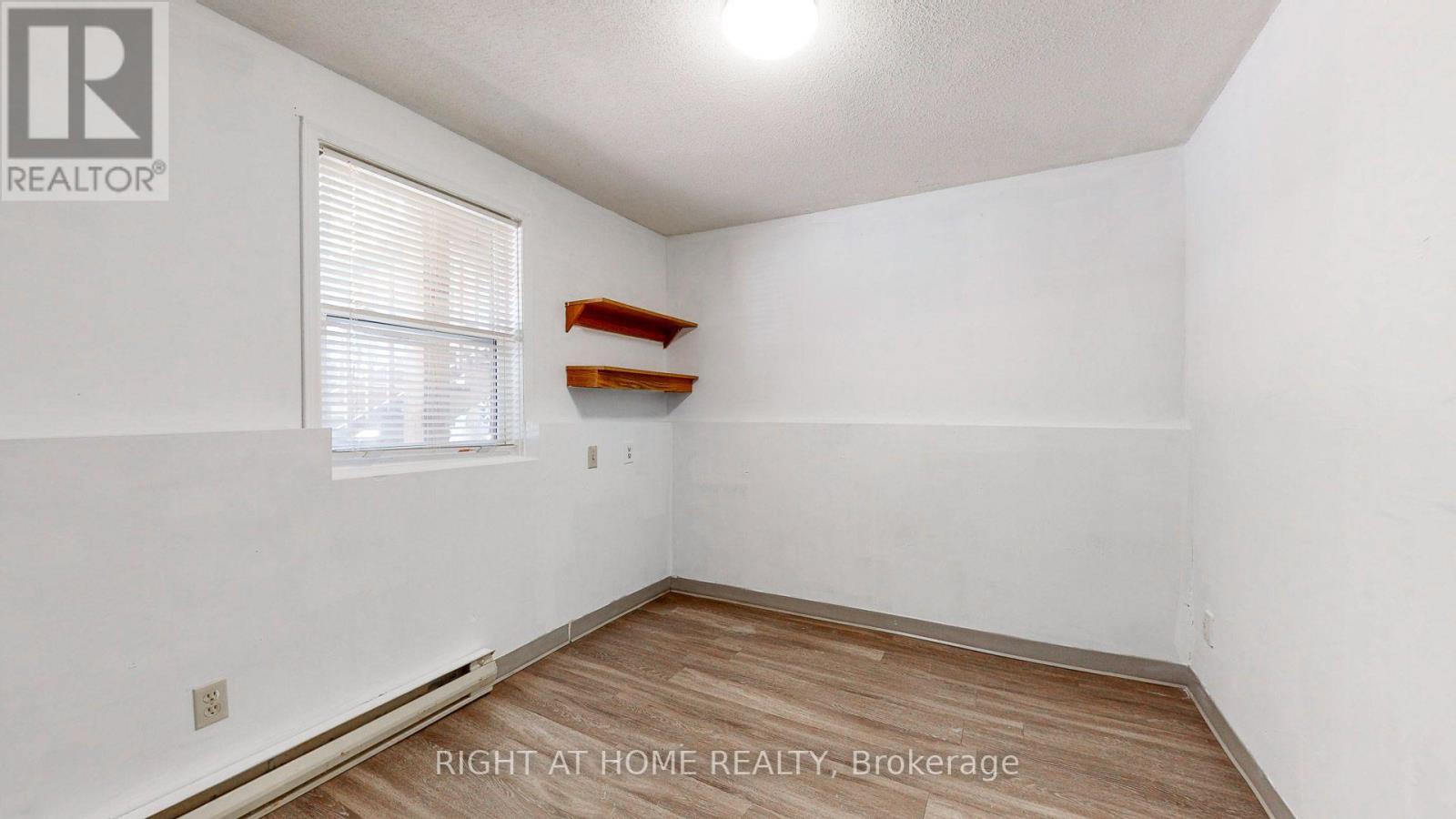 379 Erb Street W, Waterloo, Ontario N2L 1W7 - Photo 19 - X13653612