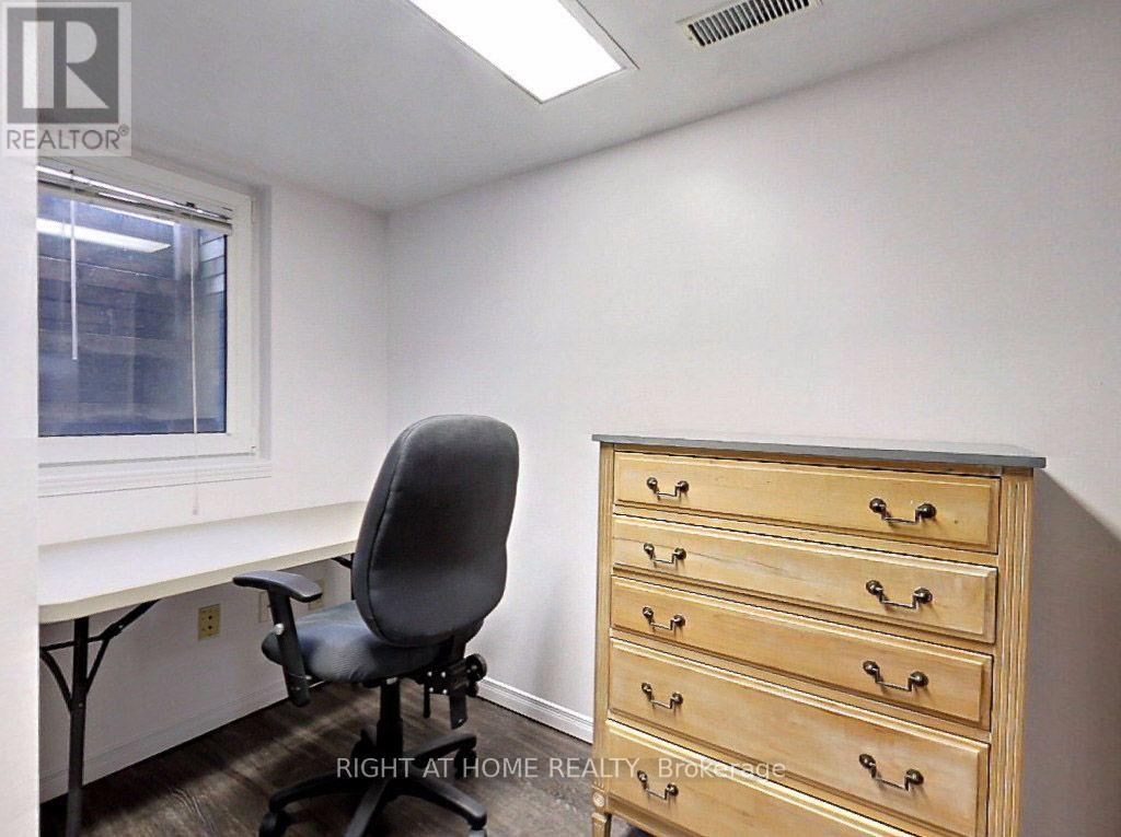 379 Erb Street W, Waterloo, Ontario N2L 1W7 - Photo 26 - X13653612