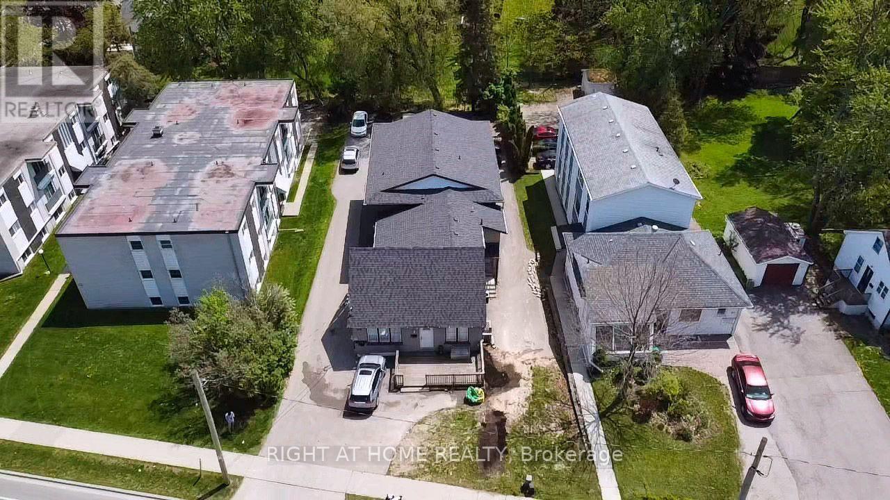 379 Erb Street W, Waterloo, Ontario N2L 1W7 - Photo 3 - X13653612