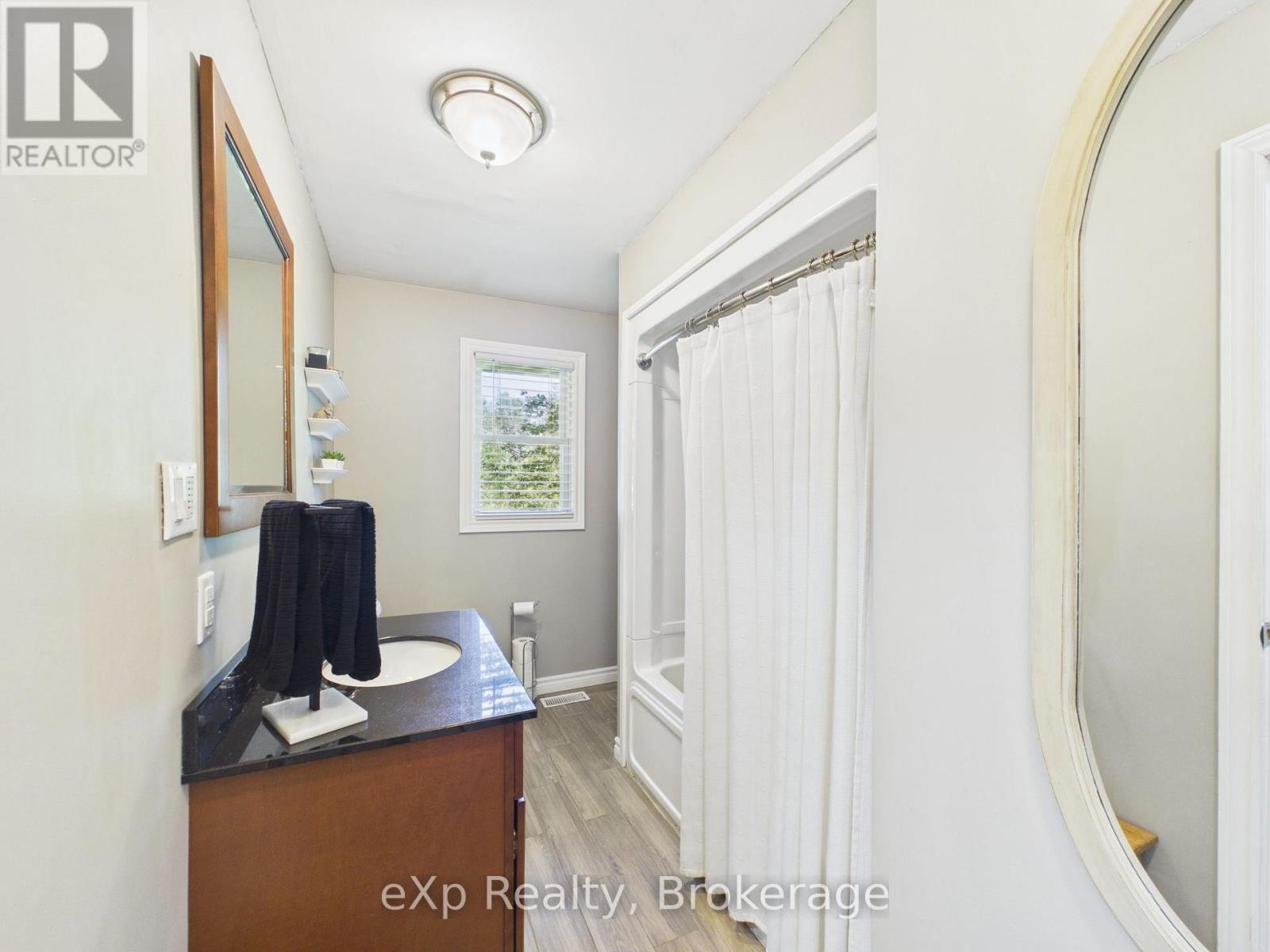 330 Tyendinaga Drive, Saugeen Shores, Ontario  N0H 2L0 - Photo 23 - X13638096