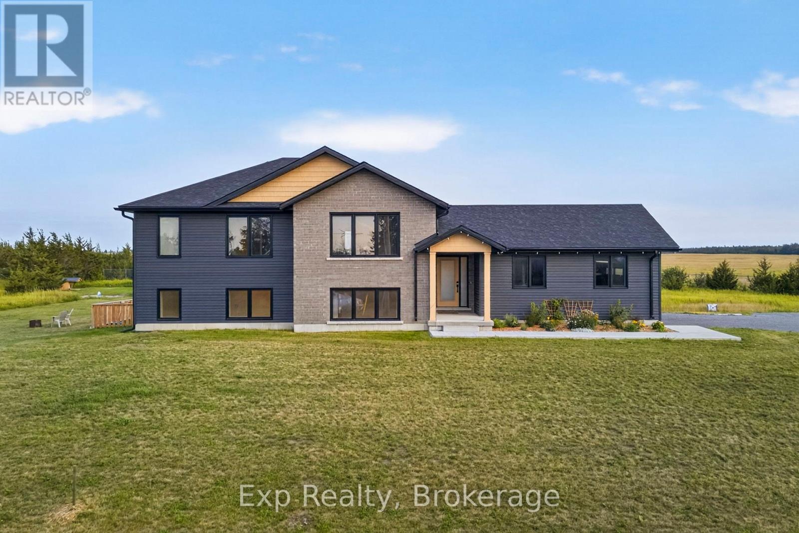 3300 COUNTY ROAD 2 ROAD, Prince Edward County, Ontario