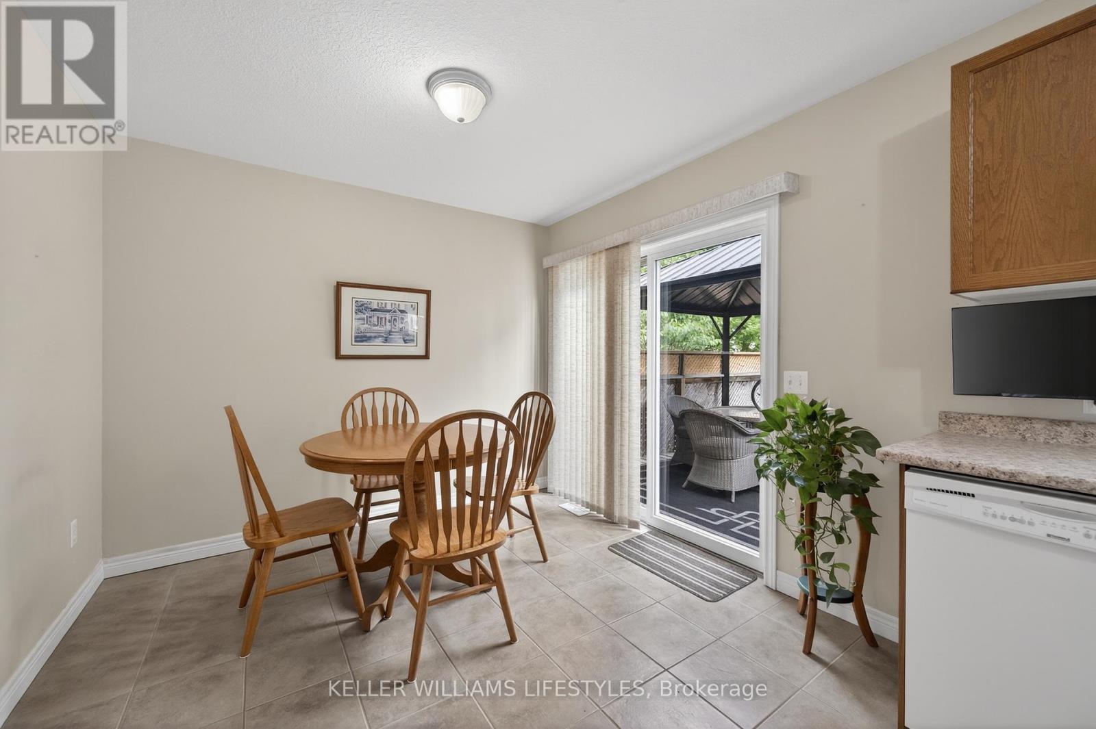 1990 Foxwood Avenue, London North, Ontario  N6G 0C5 - Photo 12 - X13639032