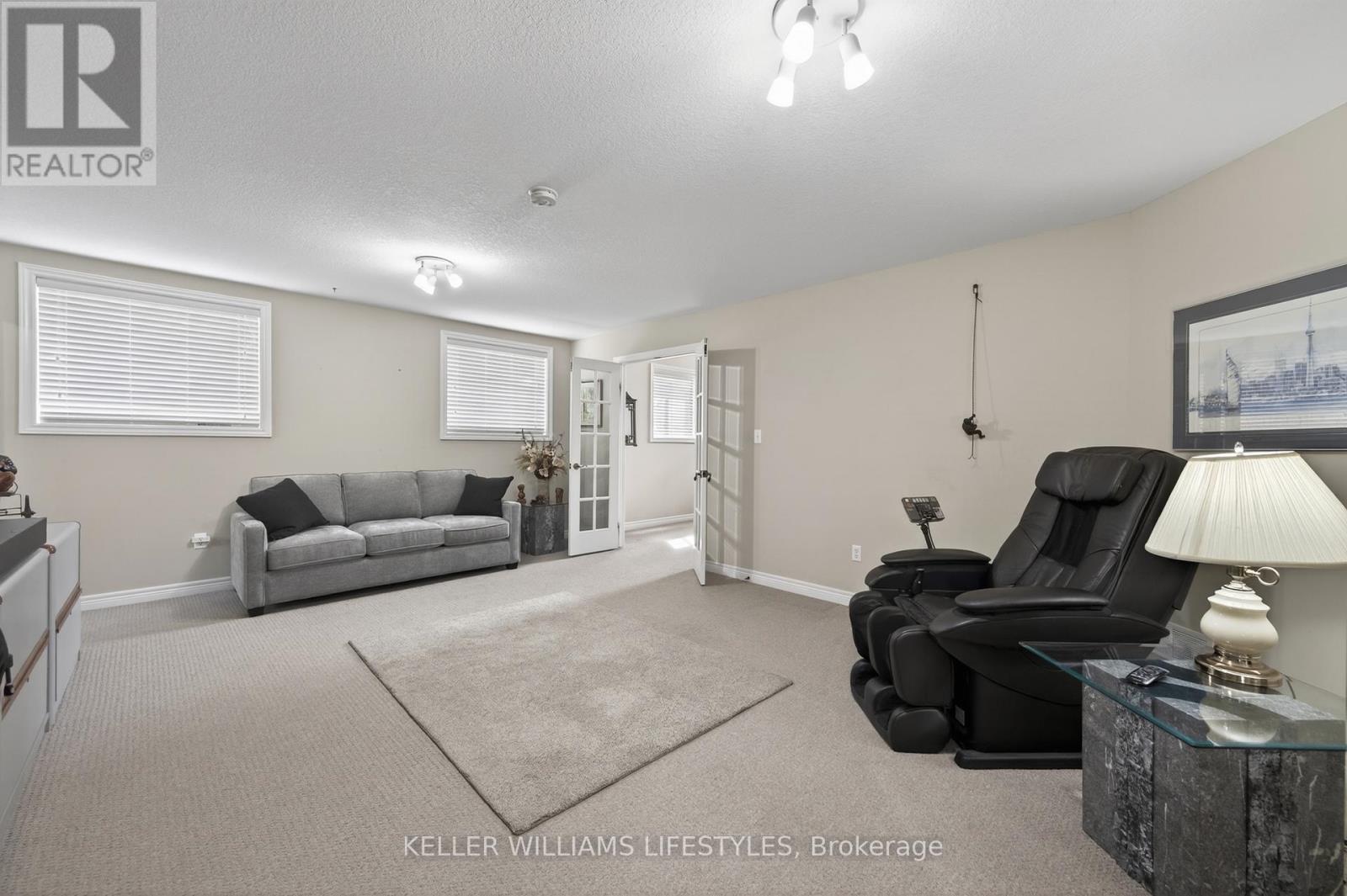 1990 Foxwood Avenue, London North, Ontario  N6G 0C5 - Photo 22 - X13639032