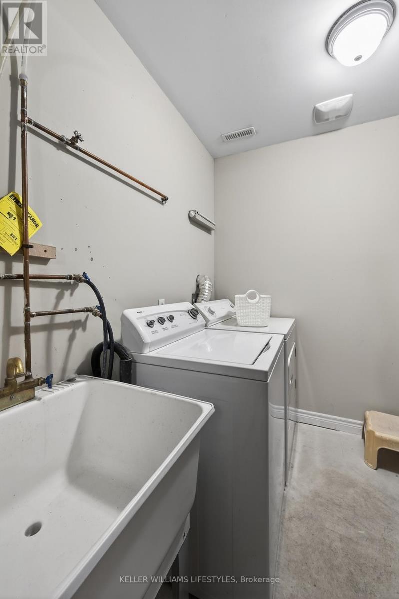 1990 Foxwood Avenue, London North, Ontario  N6G 0C5 - Photo 30 - X13639032