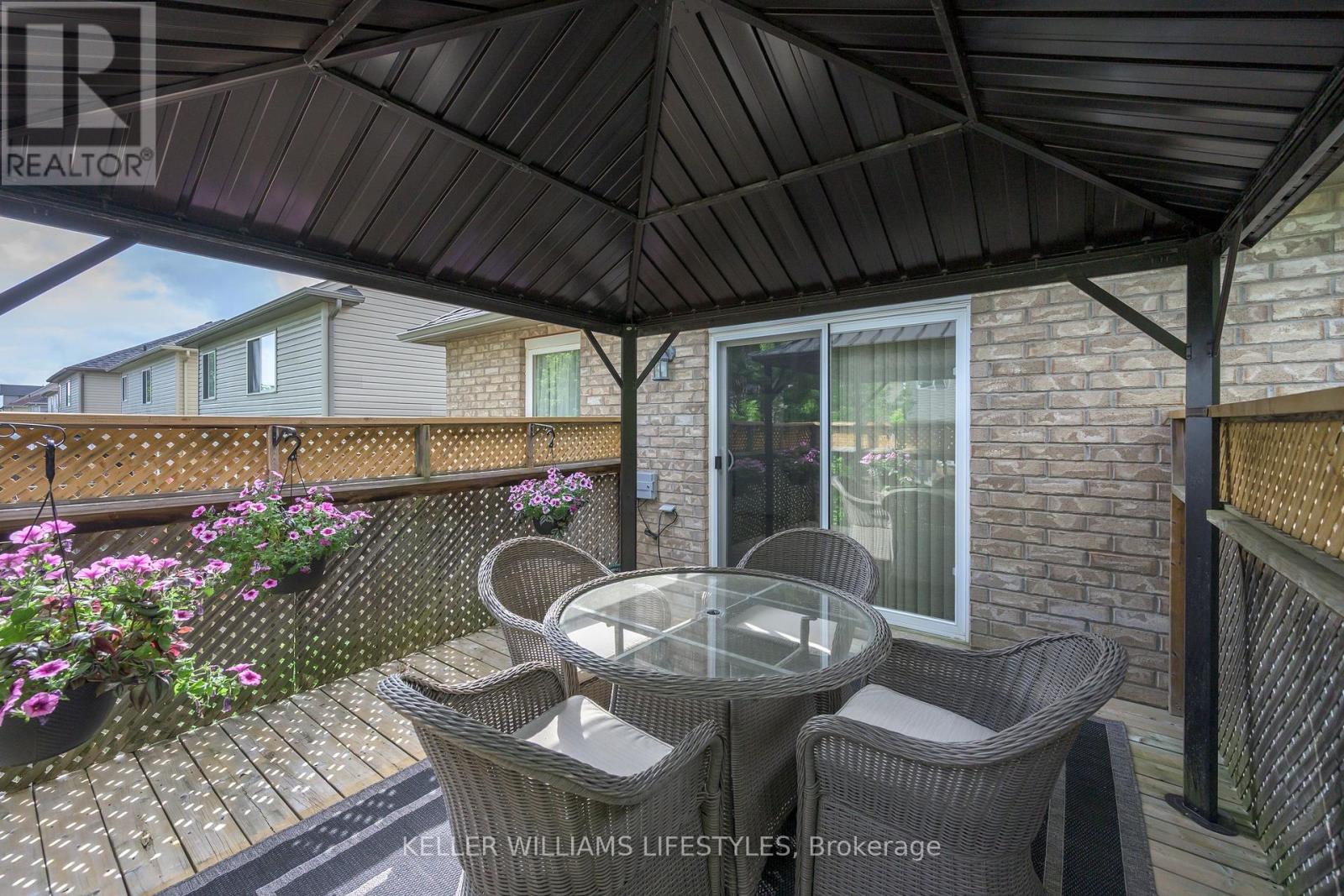 1990 Foxwood Avenue, London North, Ontario  N6G 0C5 - Photo 37 - X13639032