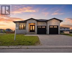 4 TITAN COURT, Dutton/Dunwich, Ontario