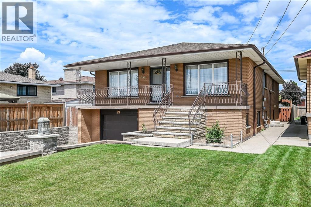 39 Algonquin Court, Hamilton, Ontario  L8T 4T2 - Photo 2 - 40854217