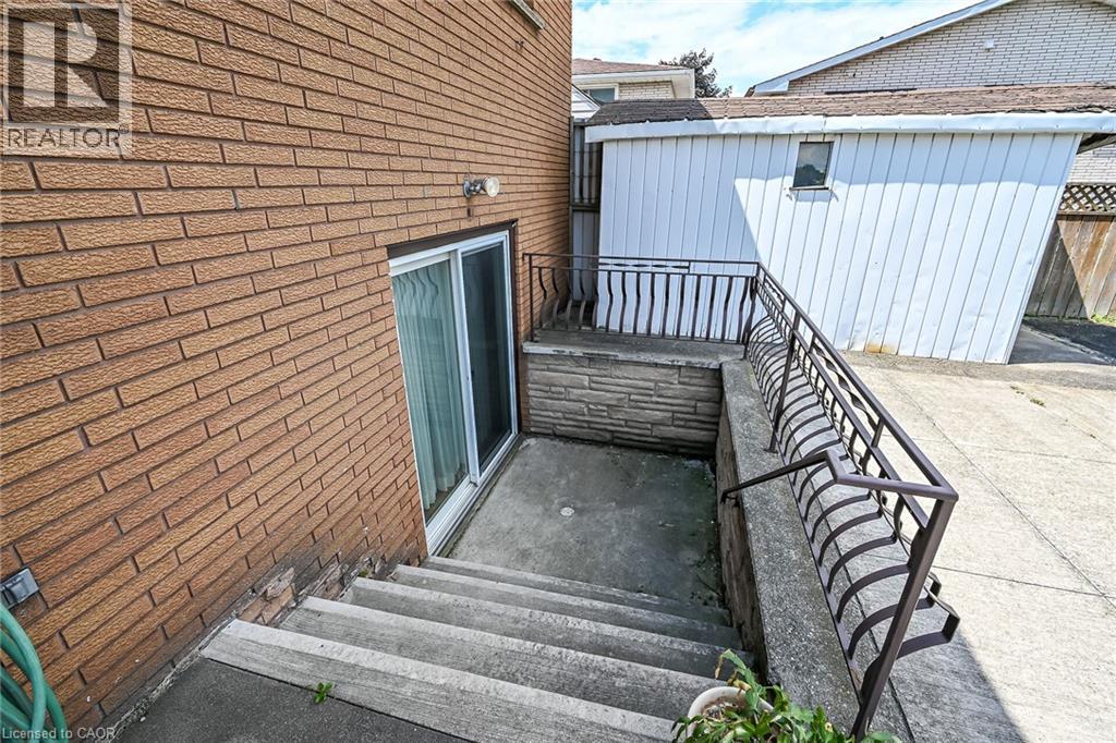 39 Algonquin Court, Hamilton, Ontario  L8T 4T2 - Photo 46 - 40854217