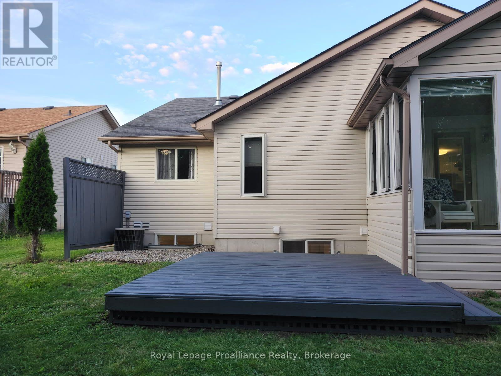 30 Heartwood Drive, Belleville, Ontario  K8P 5L9 - Photo 41 - X13597814