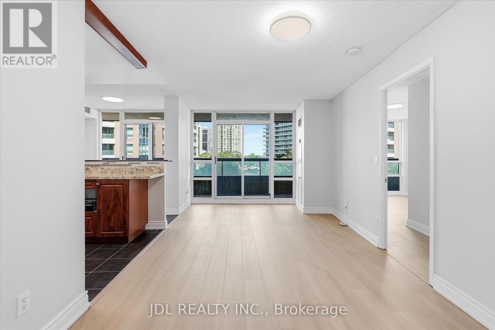 516 - 503 Beecroft Road, Toronto, Ontario  M2N 0A2 - Photo 3 - C13653648