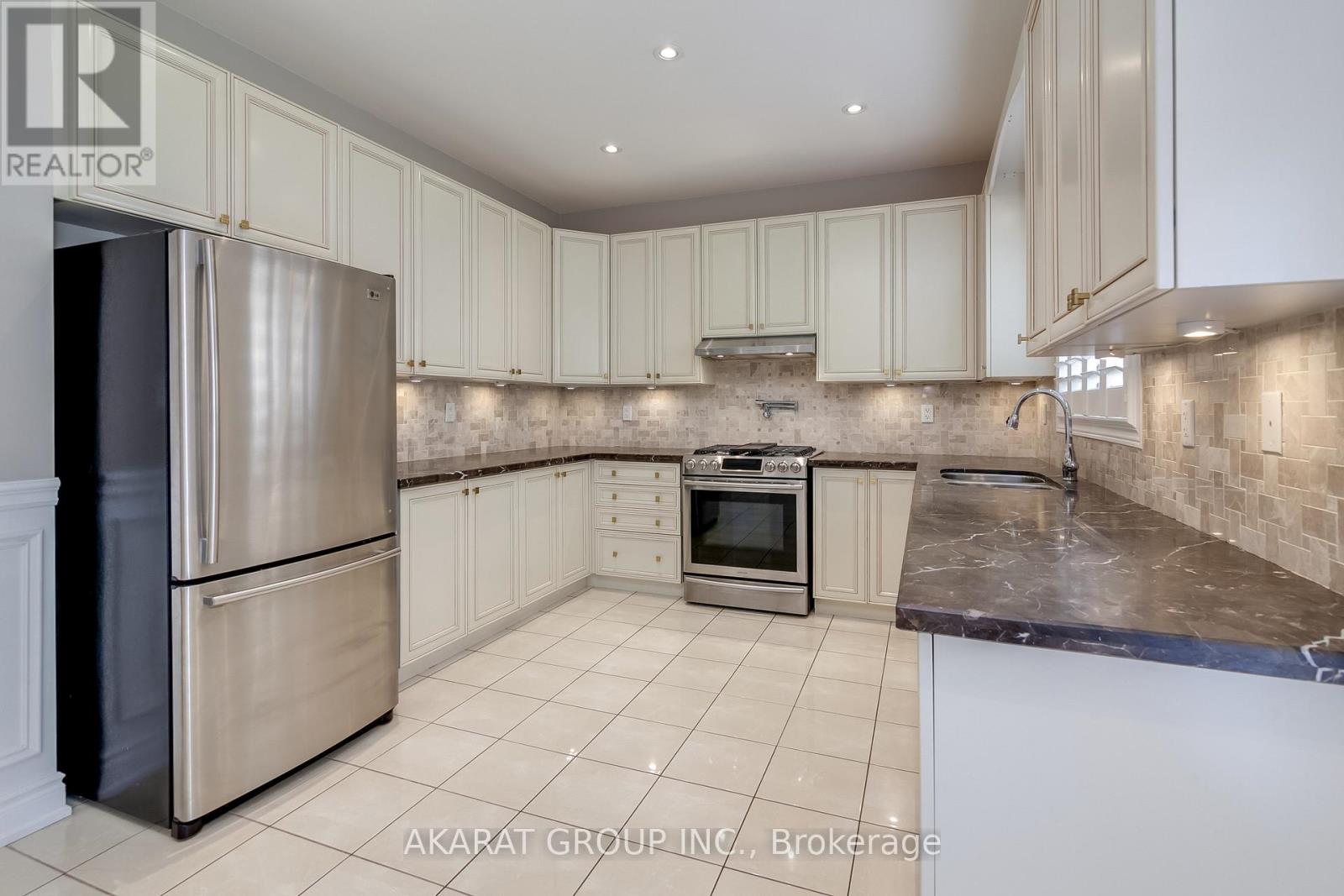 107 Filippazzo Road, Vaughan, Ontario  L4H 0N1 - Photo 12 - N13653620