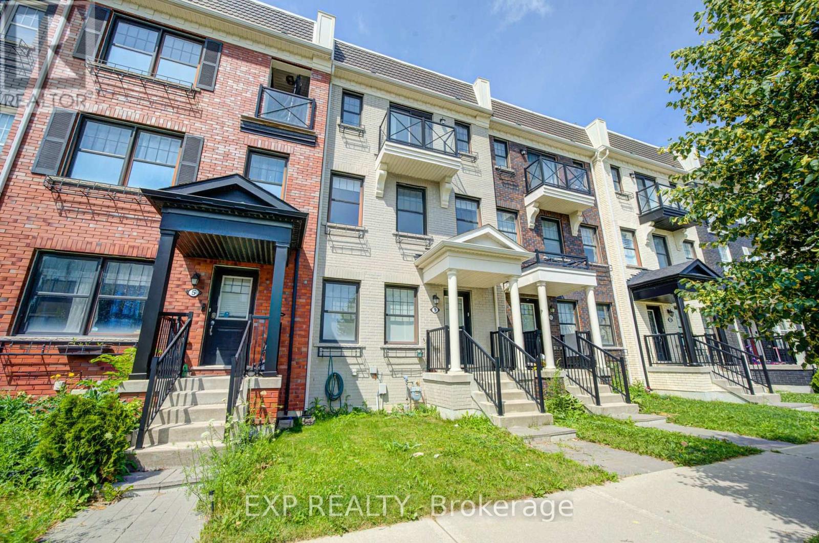9 MILT STOREY LANE, Whitchurch-Stouffville, Ontario